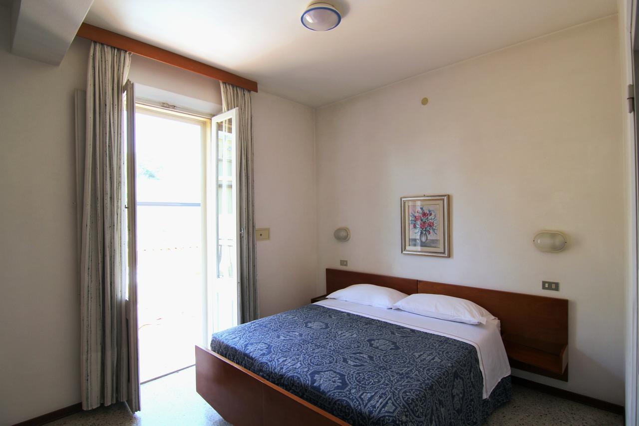 Hotel Garni Picnic Riccione Buitenkant foto