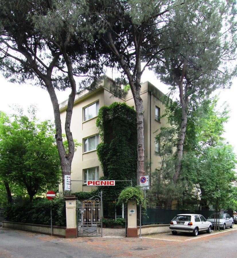 Hotel Garni Picnic Riccione Buitenkant foto