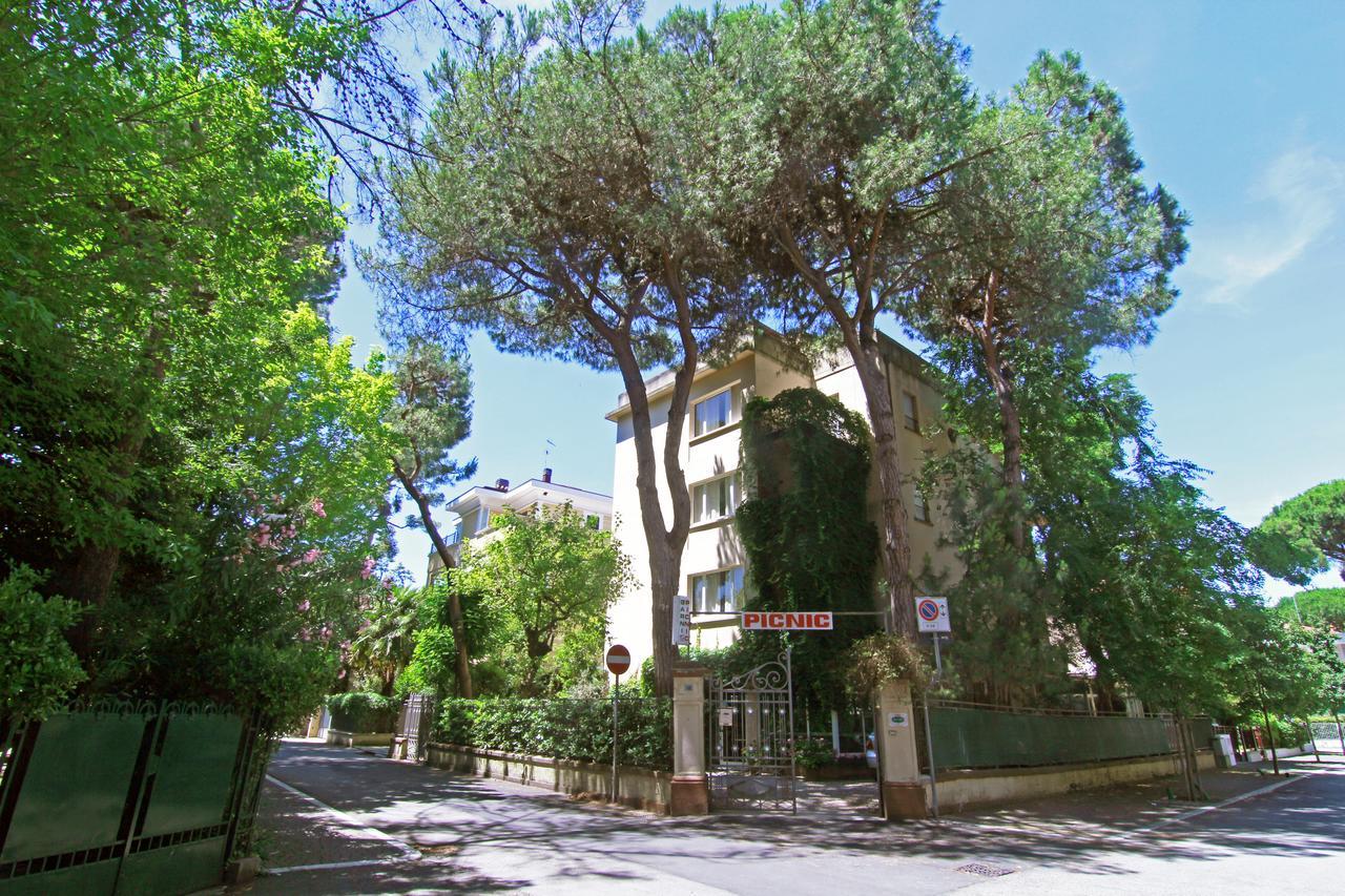 Hotel Garni Picnic Riccione Buitenkant foto