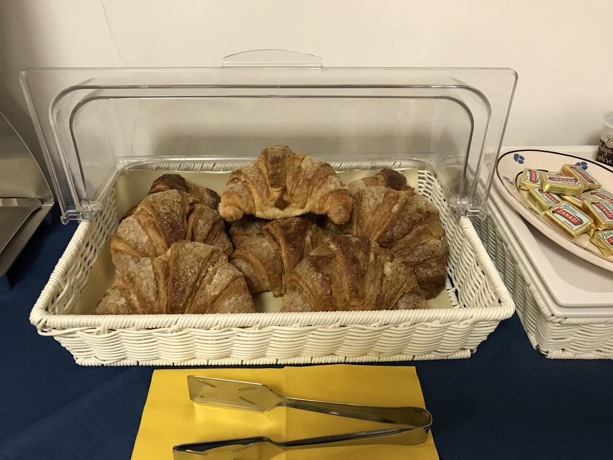 Hotel Garni Picnic Riccione Buitenkant foto
