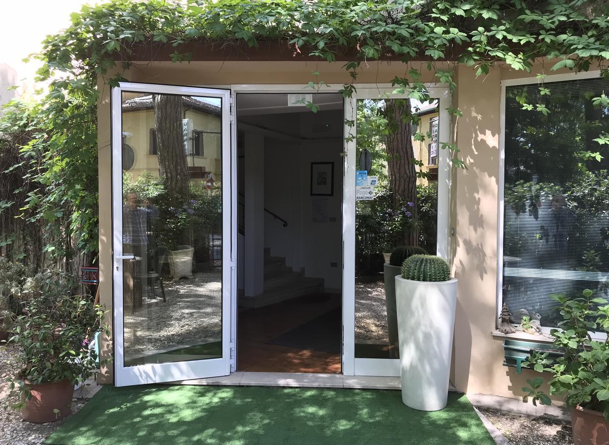 Hotel Garni Picnic Riccione Buitenkant foto