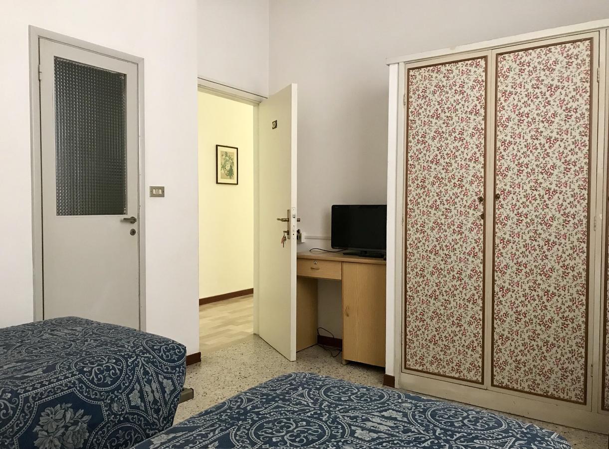 Hotel Garni Picnic Riccione Buitenkant foto